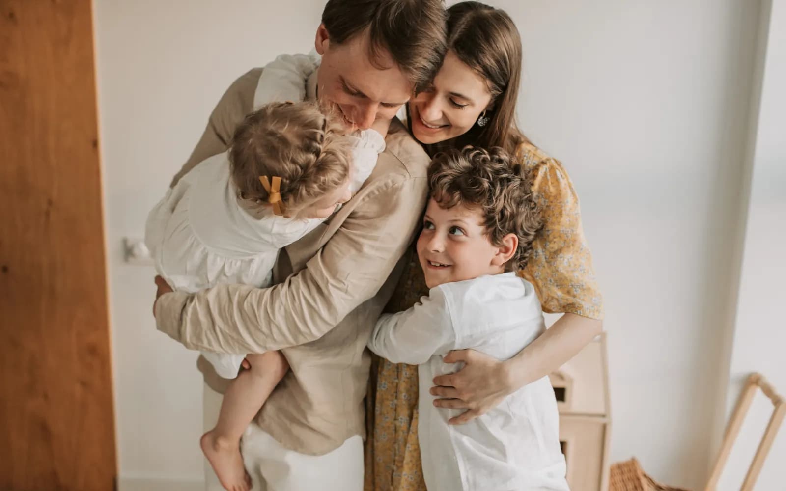 Reagrupación Familiar: Guía Completa para Reunir a tu Familia en España